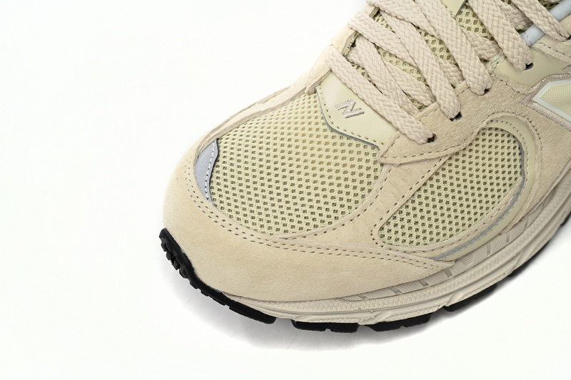 New Balance 2002R Beige