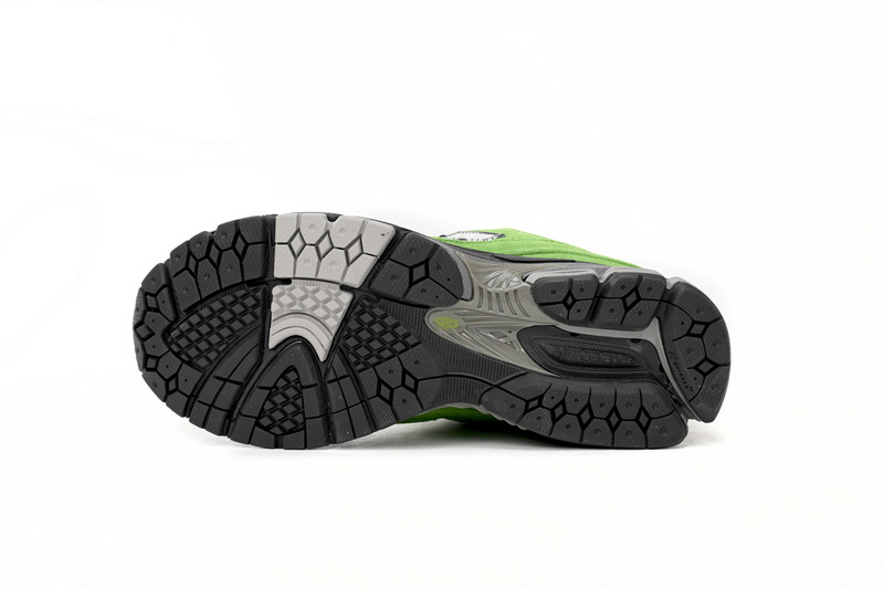 New Balance 2002R Sea Black Green