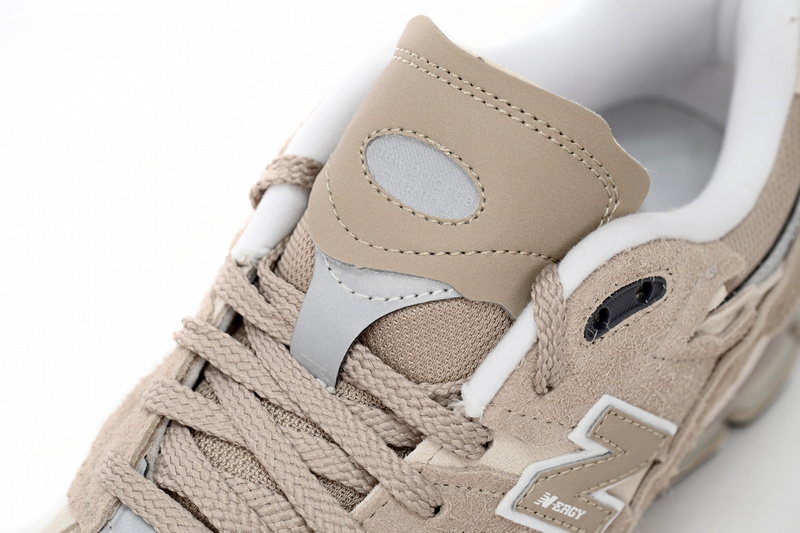 New Balance 2002R Shallow Khaki
