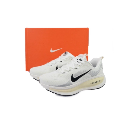 NIKE Vomero 18 'Coconut Milk' 02