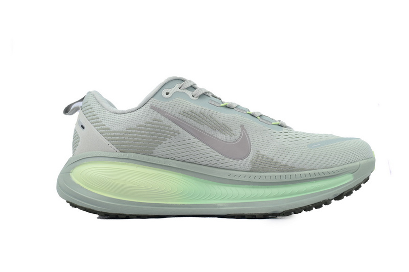 NIKE Vomero 18 'Dusty Olive'