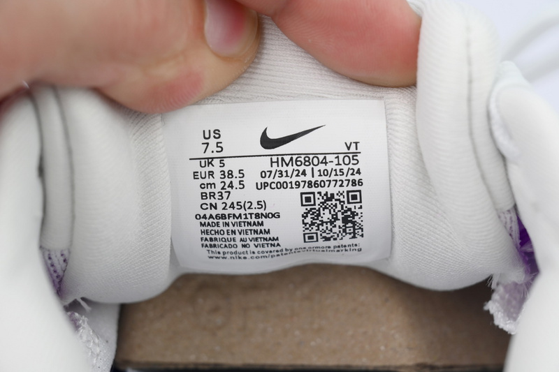NIKE Vomero 18 'Summit White Elemental Pink'