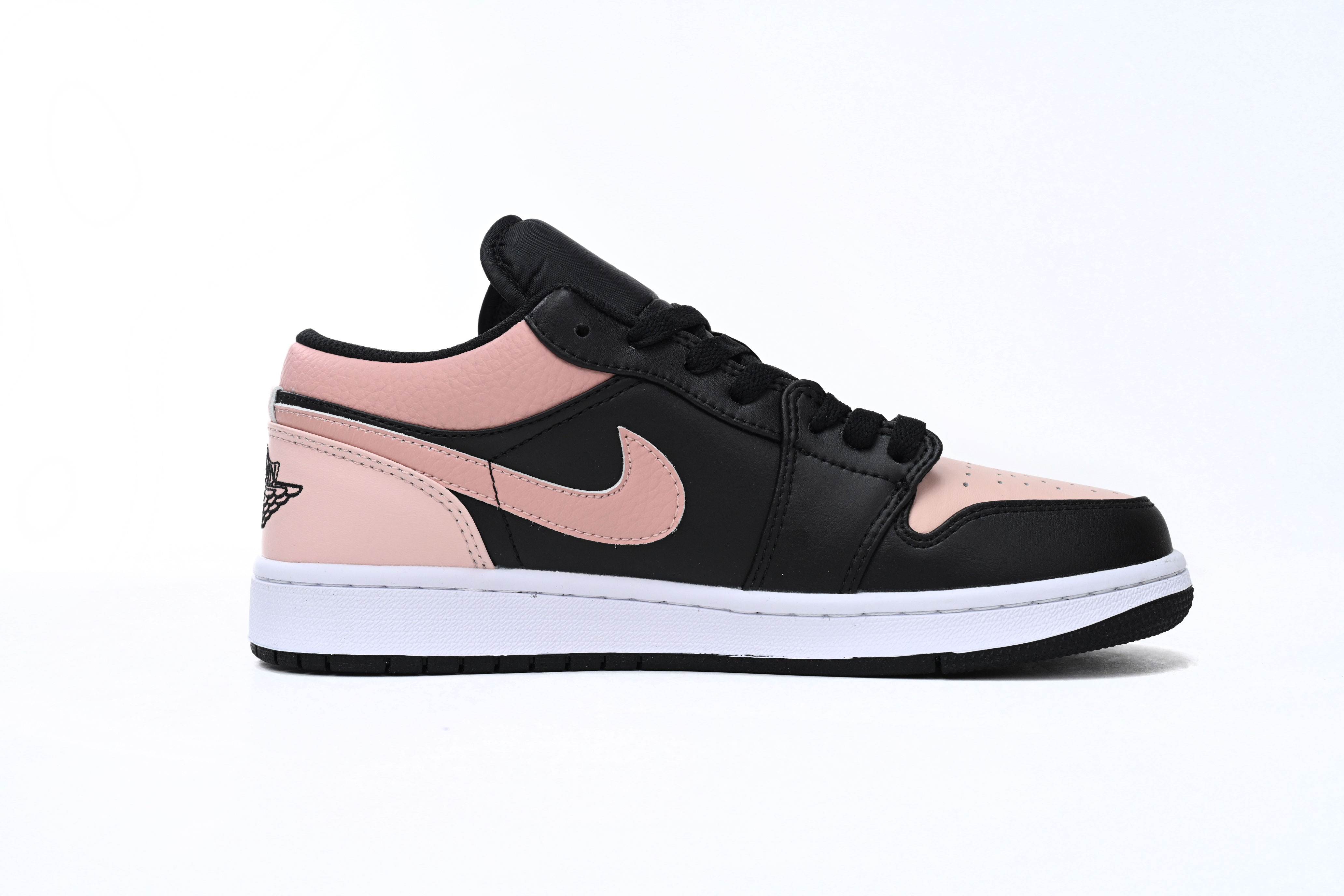 AQ Air Jordan1 Low Crimson Tint