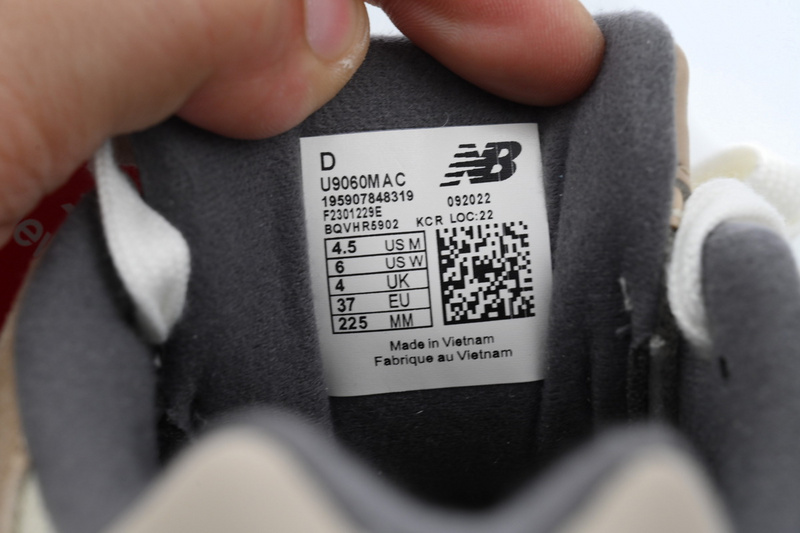 New Balance 9060 'Sea Salt Surf'