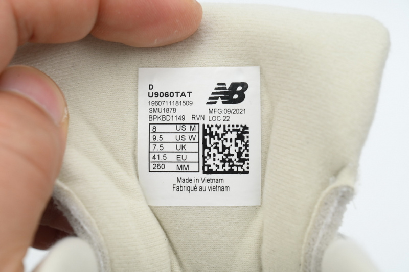 DB New Balance 9060 'Turtledove' 1