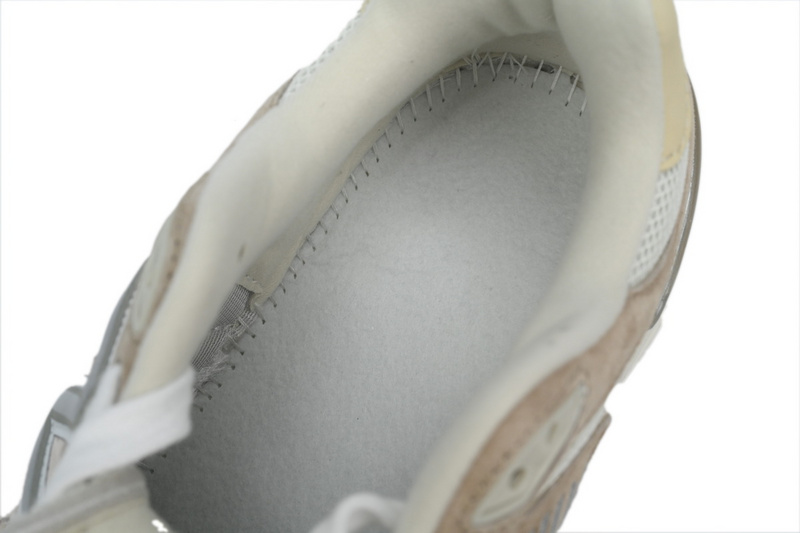 DB New Balance 9060 'Turtledove' 1