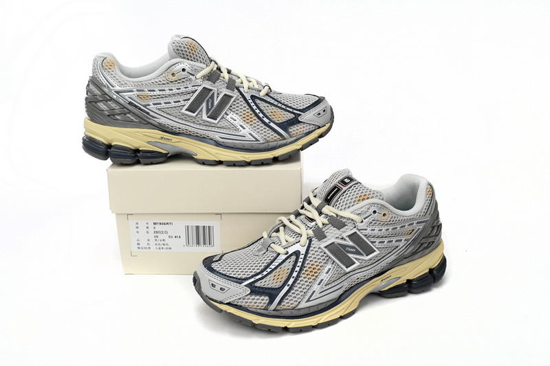 New Balance 1906R 'Grey silver'
