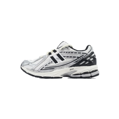 New Balance 1906R 'Silver Metallic Black' 01