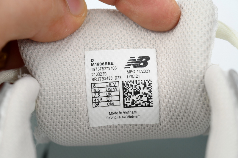New Balance 1906R 'Light Gray Silver'