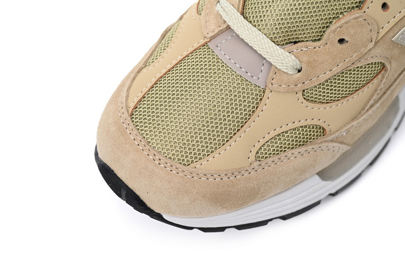 New Balance 992 Light Green