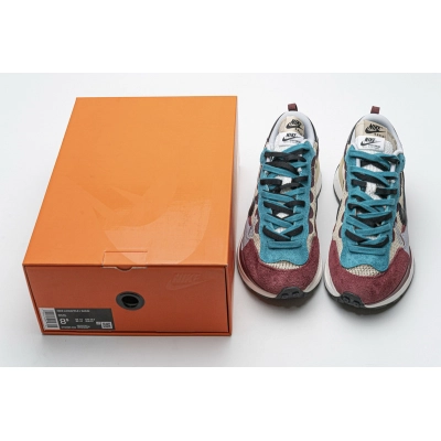 Sacai x Nike Pegasua Vaporfly String Black Villain Red 02