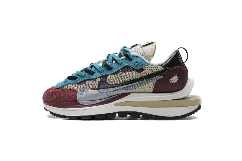 Sacai x Nike Pegasua Vaporfly String Black Villain Red