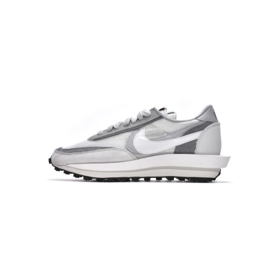 Sacai x Nike LDV Waffle Summit White 01