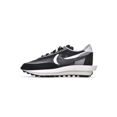 Sacai x Nike LDV Waffle Black 01