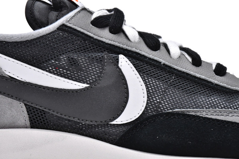 Sacai x Nike LDV Waffle Black