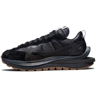 Sacai x Nike VaporWaffle Black and Gum 01