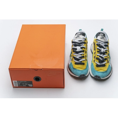 Sacai x Nike Pegasua Vaporfly Yellow Green 02