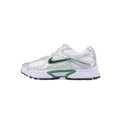 Nike V5 RNR 'White Malachite' 01
