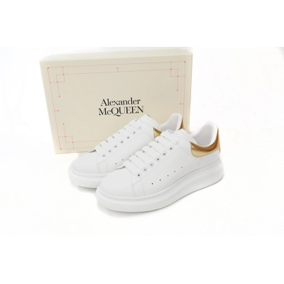 Alexander McQueen Sneaker Golden Tail 02