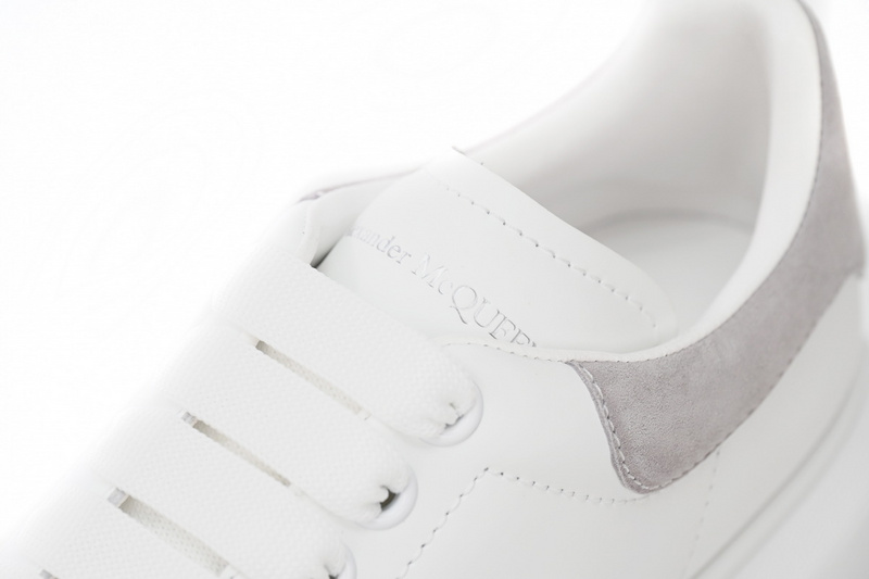 Alexander McQueen Sneaker Gray Velvet