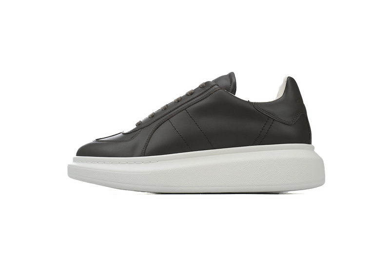 Alexander McQueen Sneaker Black and White