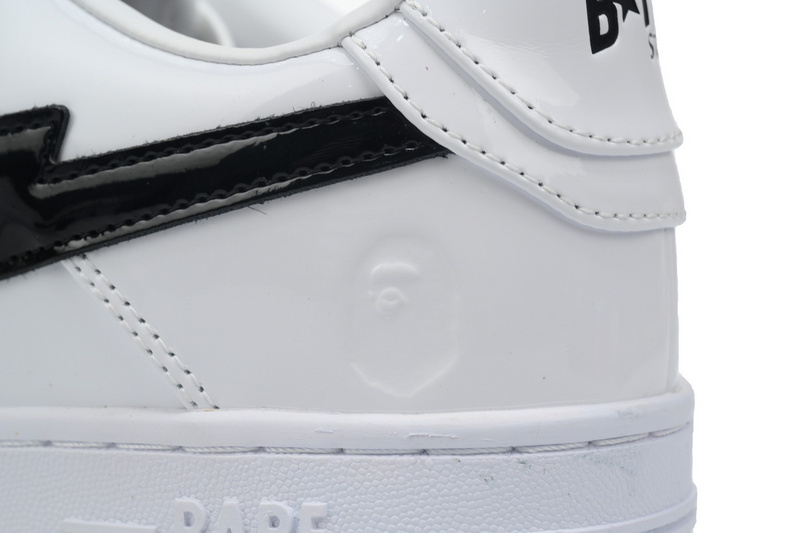 A BATHING APE Bape STA White Mirror Black Hook