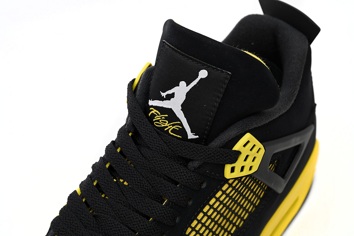 Q4 Air Jordan 4 Thunder