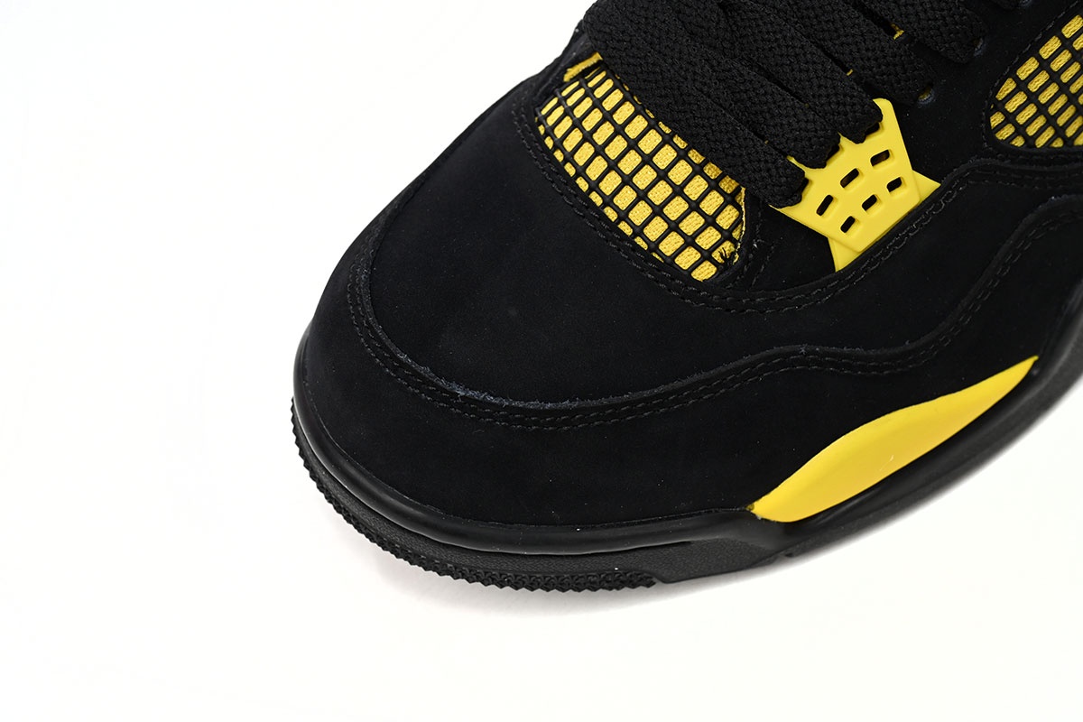 Q4 Air Jordan 4 Thunder