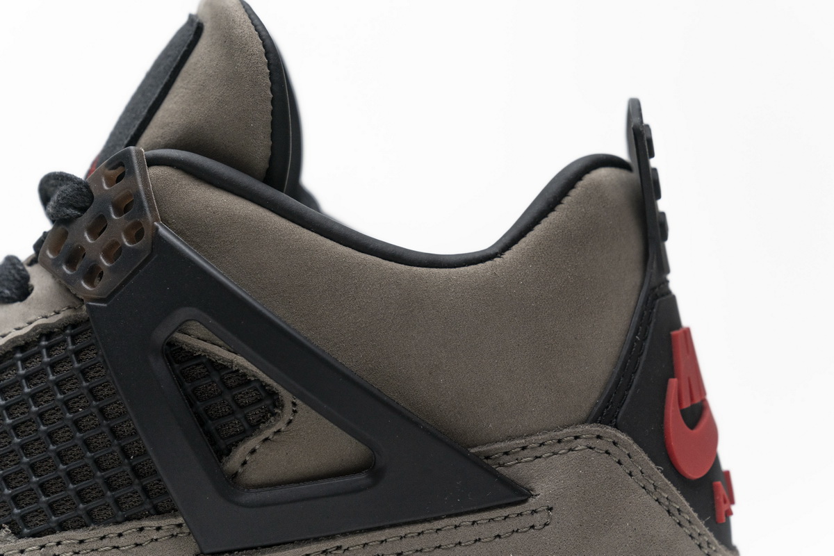 Q4 Travis Scott x Air Jordan 4 Retro Brown