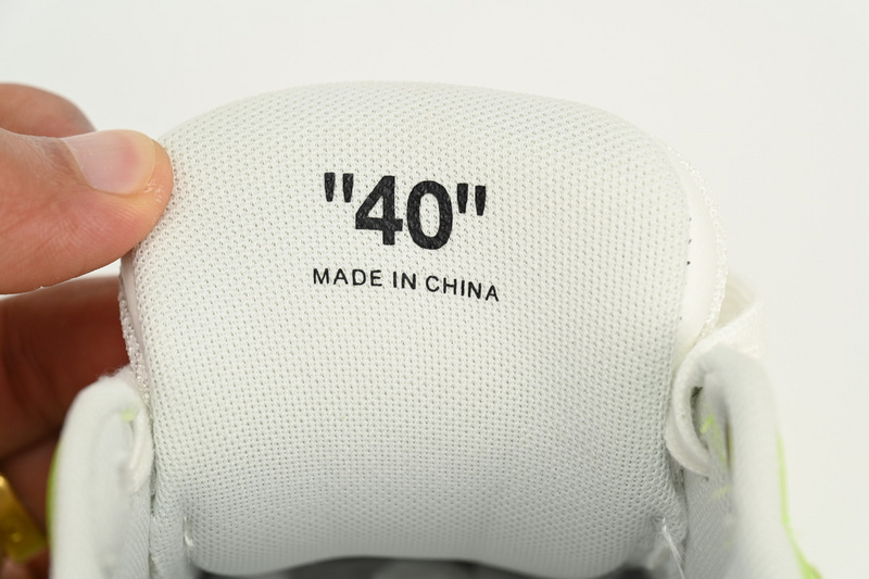 OFF-WHITE Out Of Green And White Limit