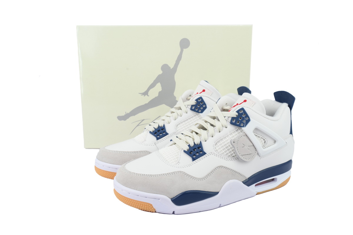 XH Nike SB x Air Jordan 4 Retro SP 'Navy'