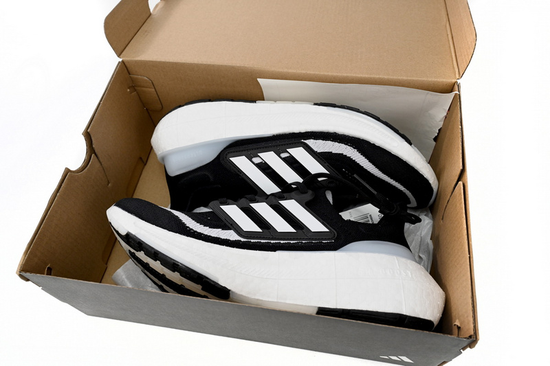 Adidas Ultra Boost 2023 LIGHT Black And White bars