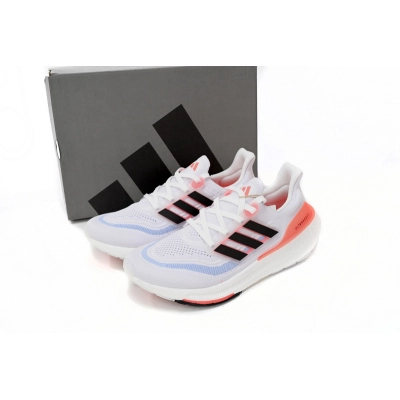 Adidas Ultra Boost 2023 Moonlight 02