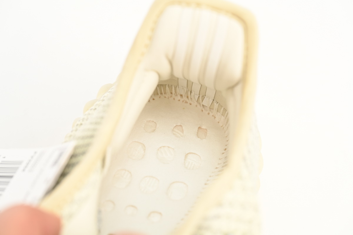 HK adidas Yeezy Boost 350 V2 Lundmark Reflective