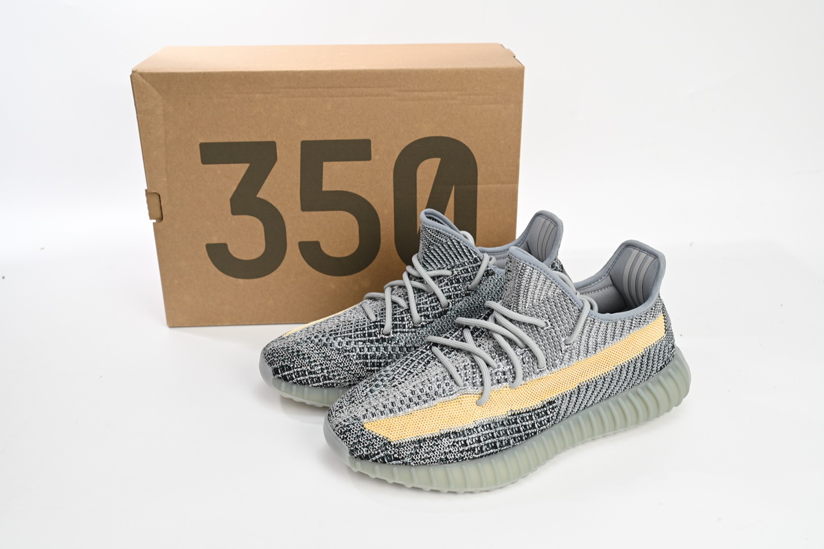 HK adidas Yeezy Boost 350 V2 “Ash Blue”