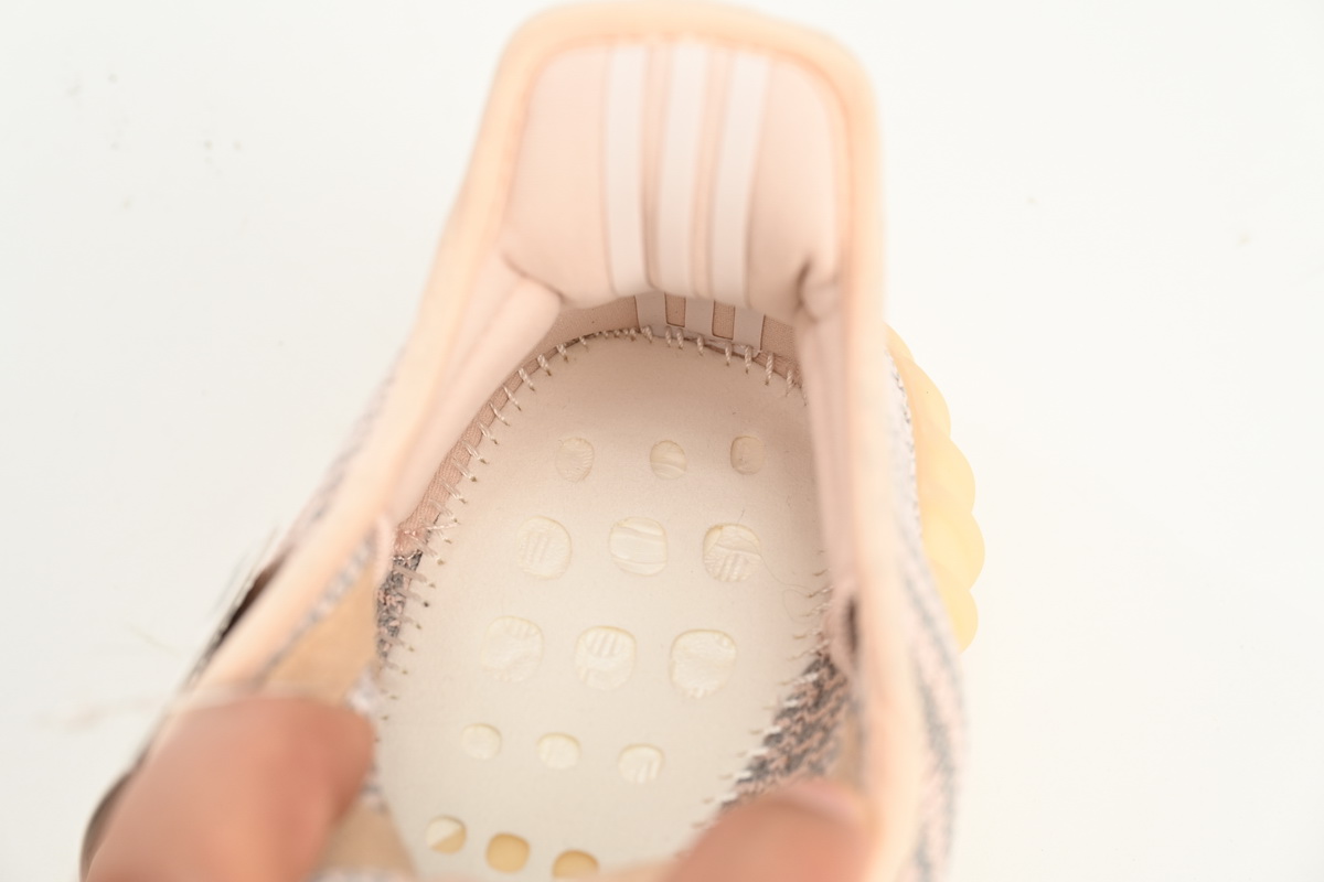 HK adidas Yeezy Boost 350 V2 Synth