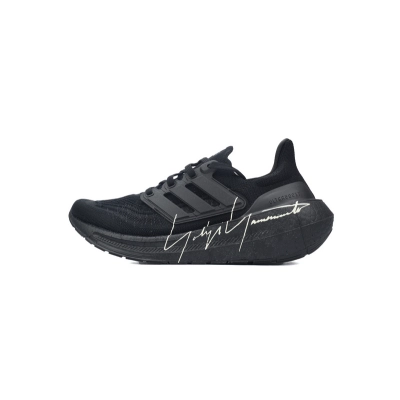Adidas Y-3 Ultra Boost Light Black signature styl 01