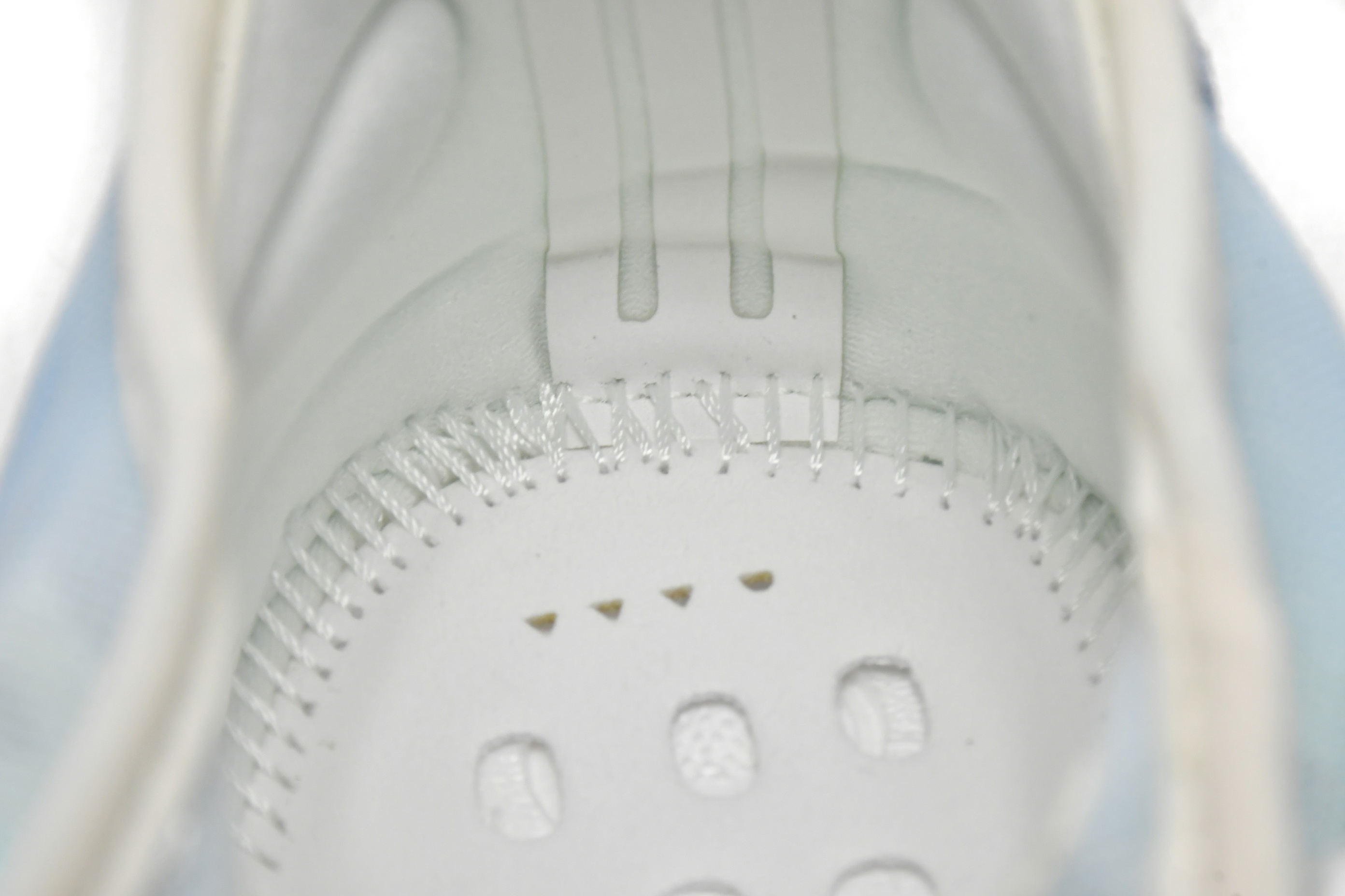 AH adidas Yeezy Boost 350 V2 Mono Ice