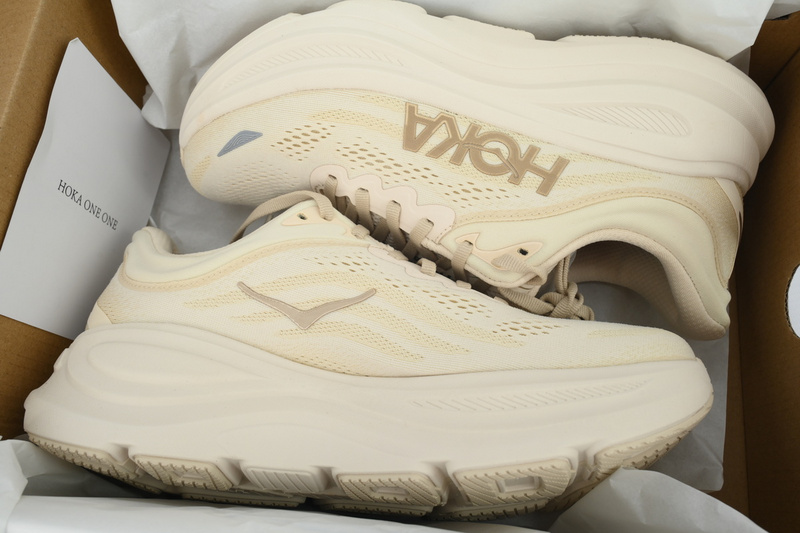 Wmns Bondi 9 'Vanilla Birch'