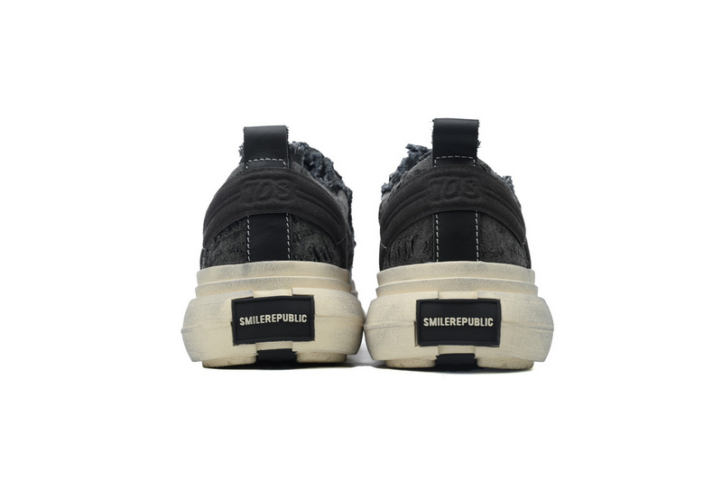 Smilerepublic Gray Distressed