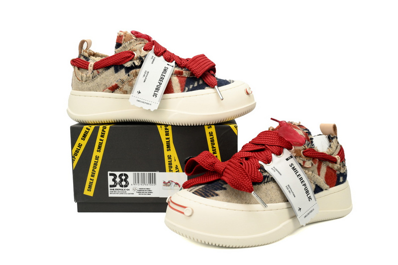 Smilerepublic Brown Canvas