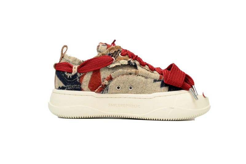 Smilerepublic Brown Canvas