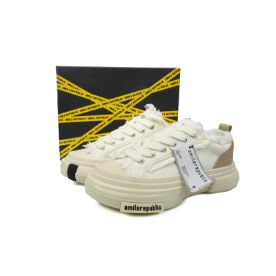 Smilerepublic All White 02