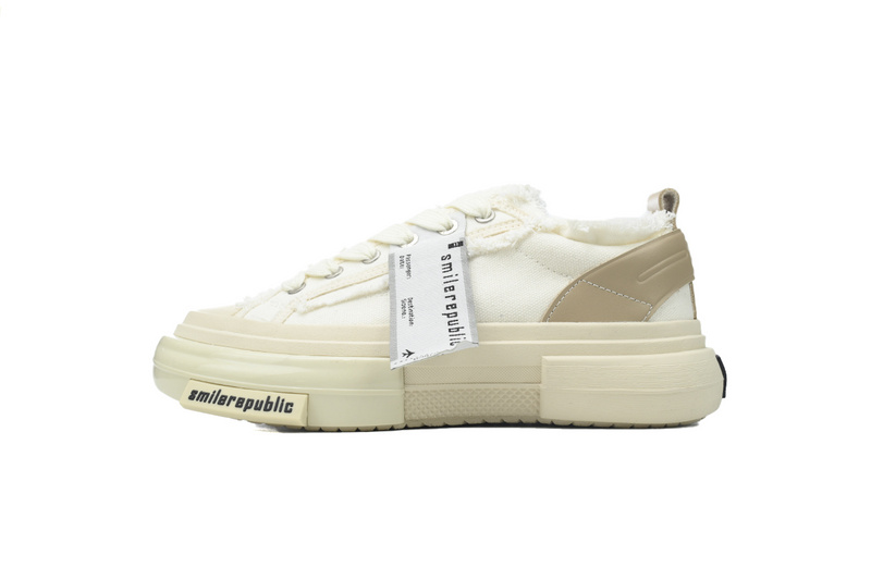 Smilerepublic All White