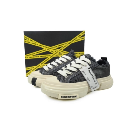 Smilerepublic Gray 02