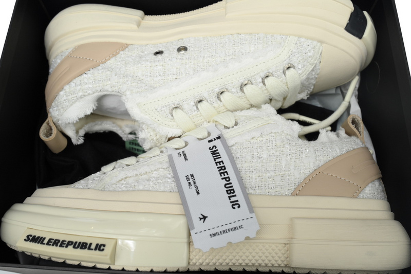 Smilerepublic White