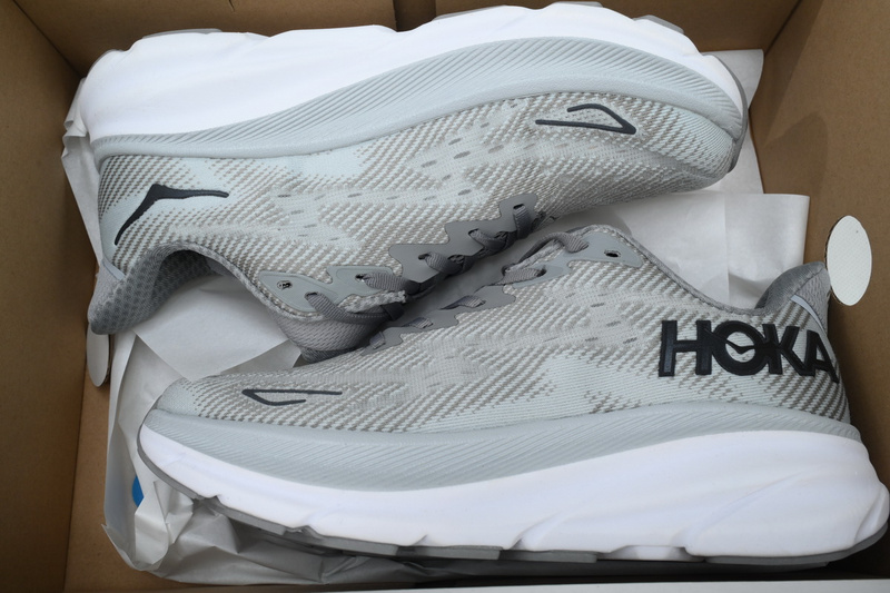 HOKA Clifton 9 2E Wide 'Harbor Mist'