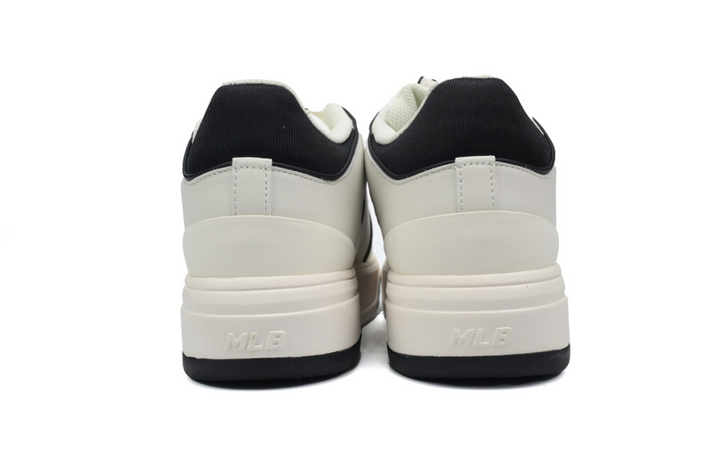 Giày MLB Chunky Liner Mid Basic New York Yankees Sneakers Beige Black