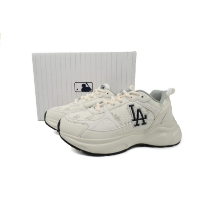 MLB Fast Ball Classic Monogram New York Yankees Sneakers White 02