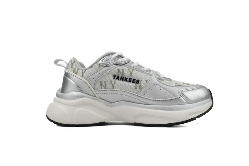 MLB Fast Ball Classic Monogram New York Yankees Sneakers Silver